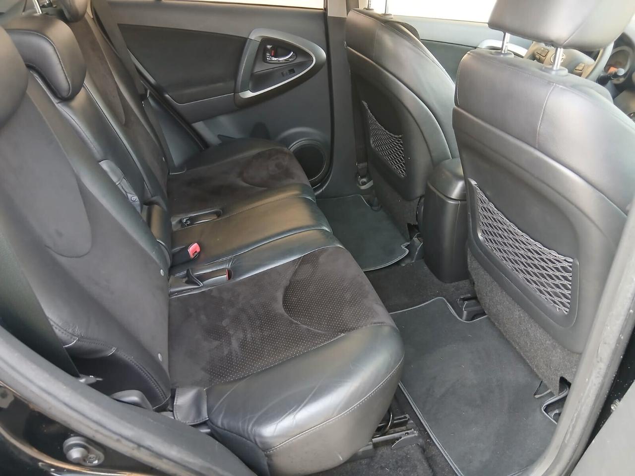 Toyota RAV 4 RAV4 Crossover 2.2 D-4D 150 CV DPF Exclusive