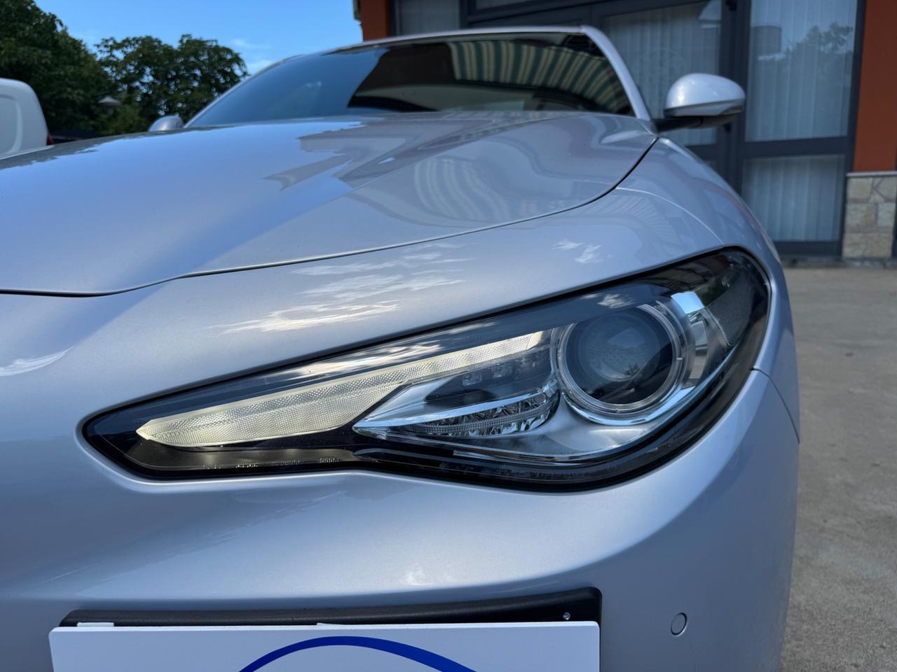 Alfa Romeo Giulia 2.2 Turbodiesel 210 CV AT8 AWD Q4 Veloce