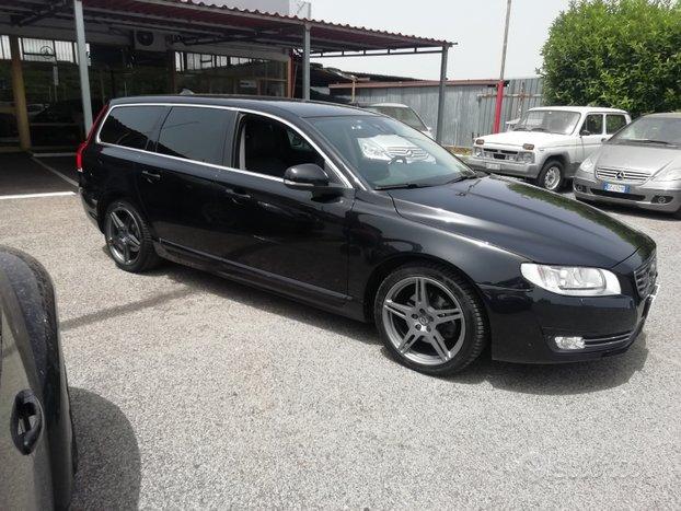 VOLVO V70 2.0d D4 180cv Super Polar Finanzio 2015