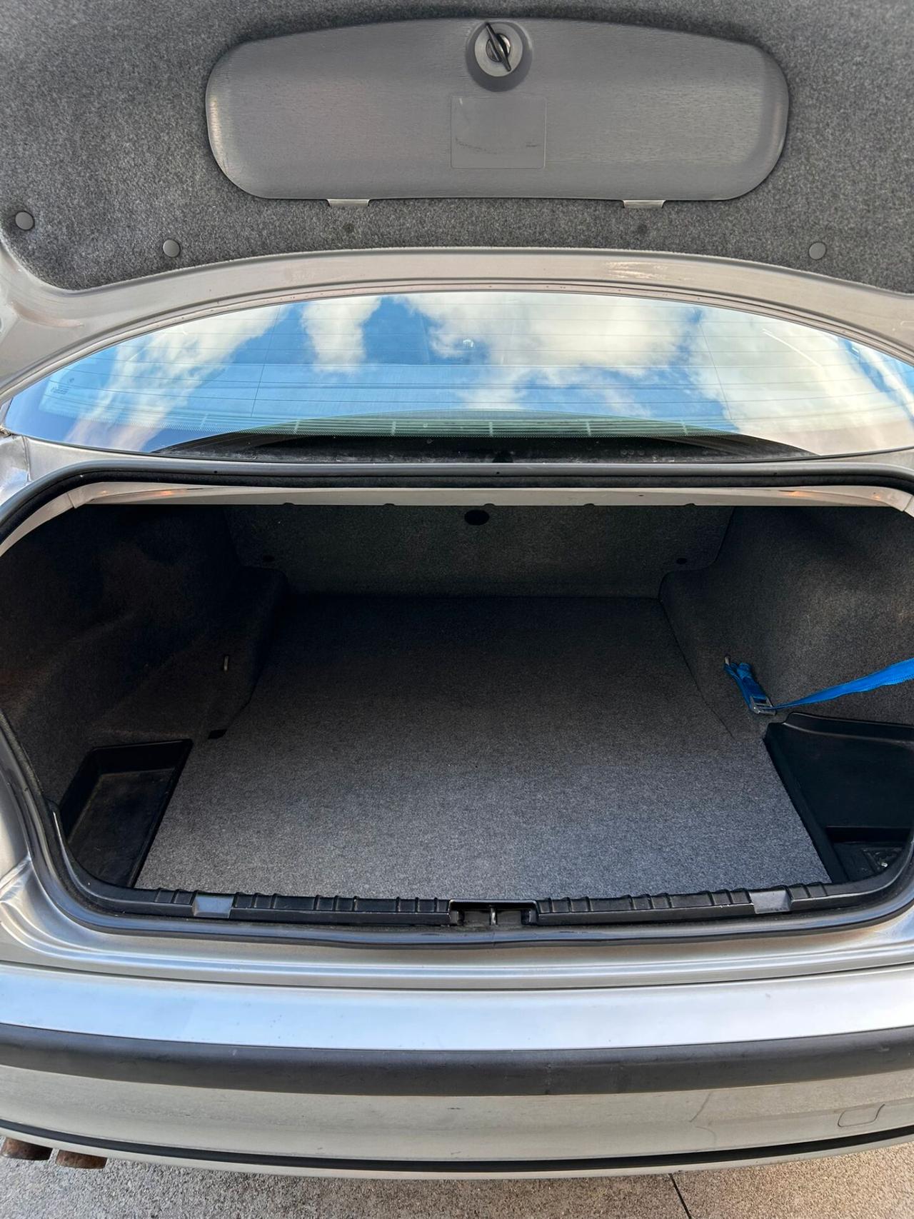 Bmw 323 323i cat 4 porte