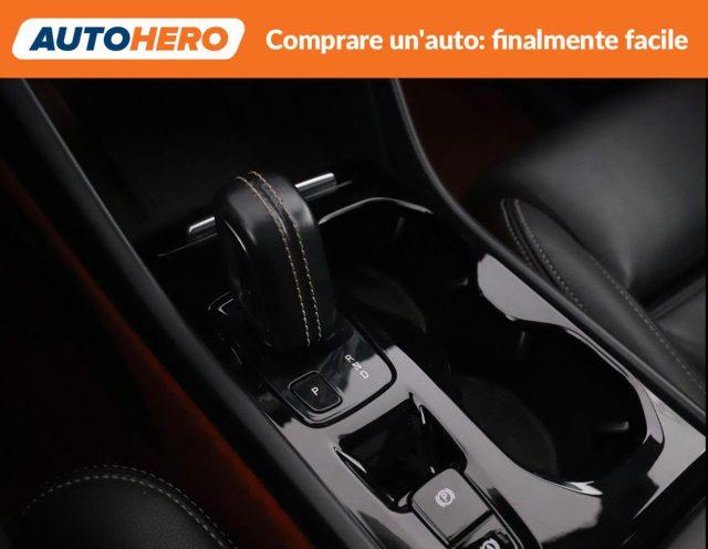 VOLVO XC40 T5 AWD Geartronic R-design