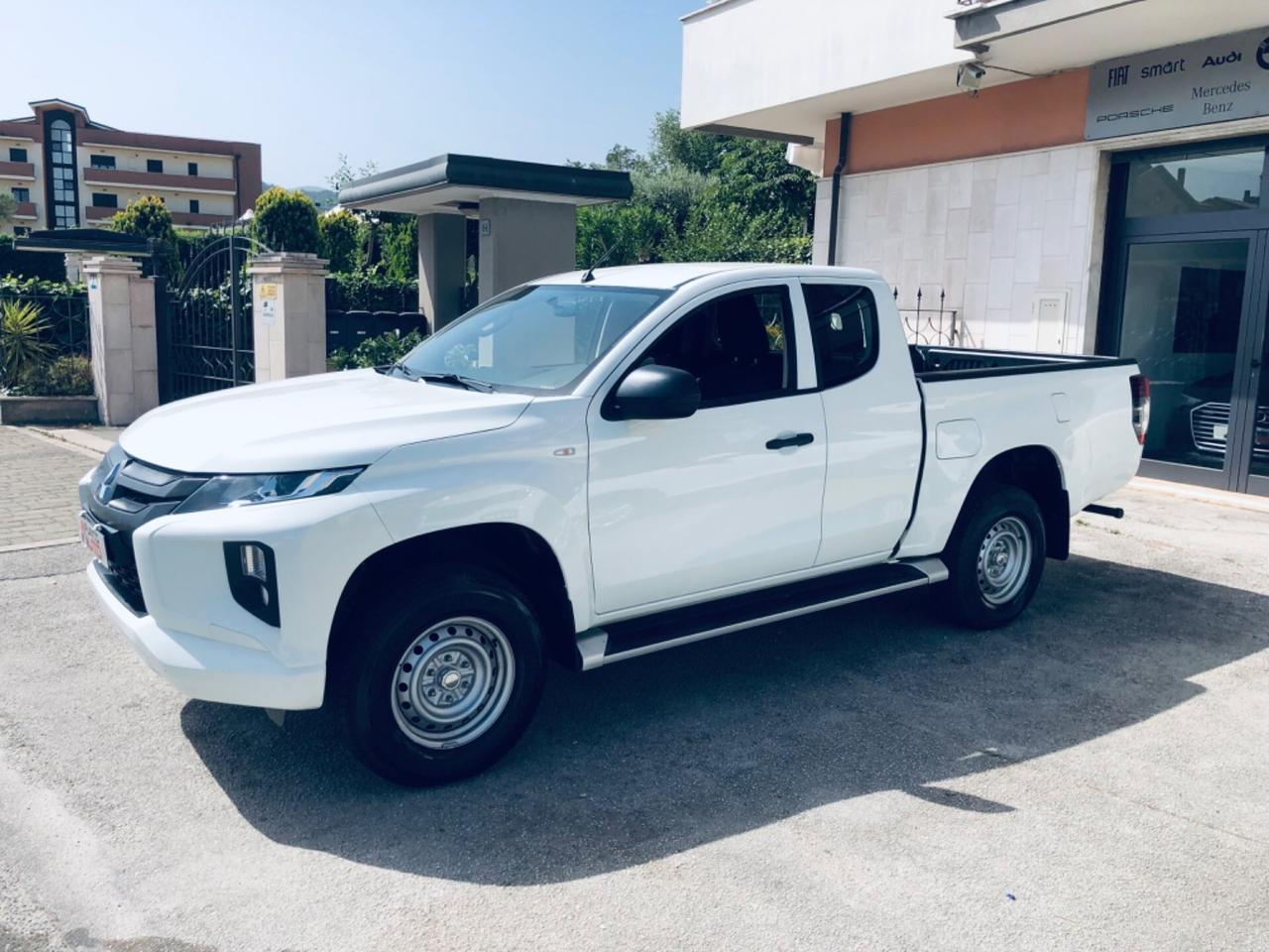 Mitsubishi L200 2.3 PICKUP CABINA ESTESA 4X4