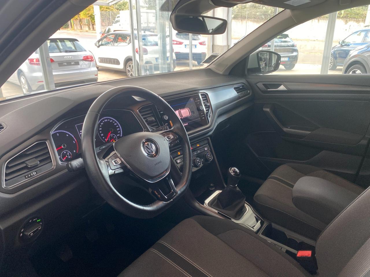 Volkswagen T-Roc 1.6 TDI SCR Business BlueMotion Technology