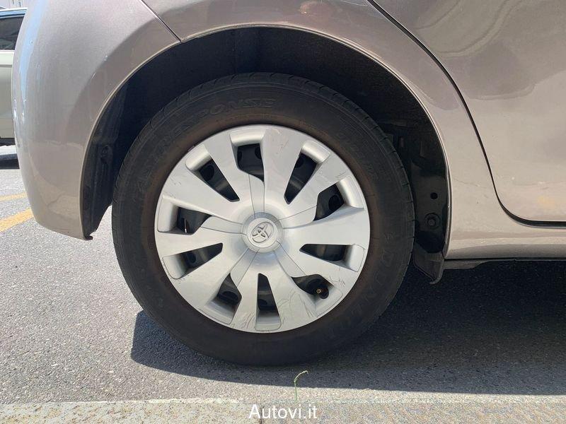 Toyota Yaris Yaris 1.0 3 porte Active
