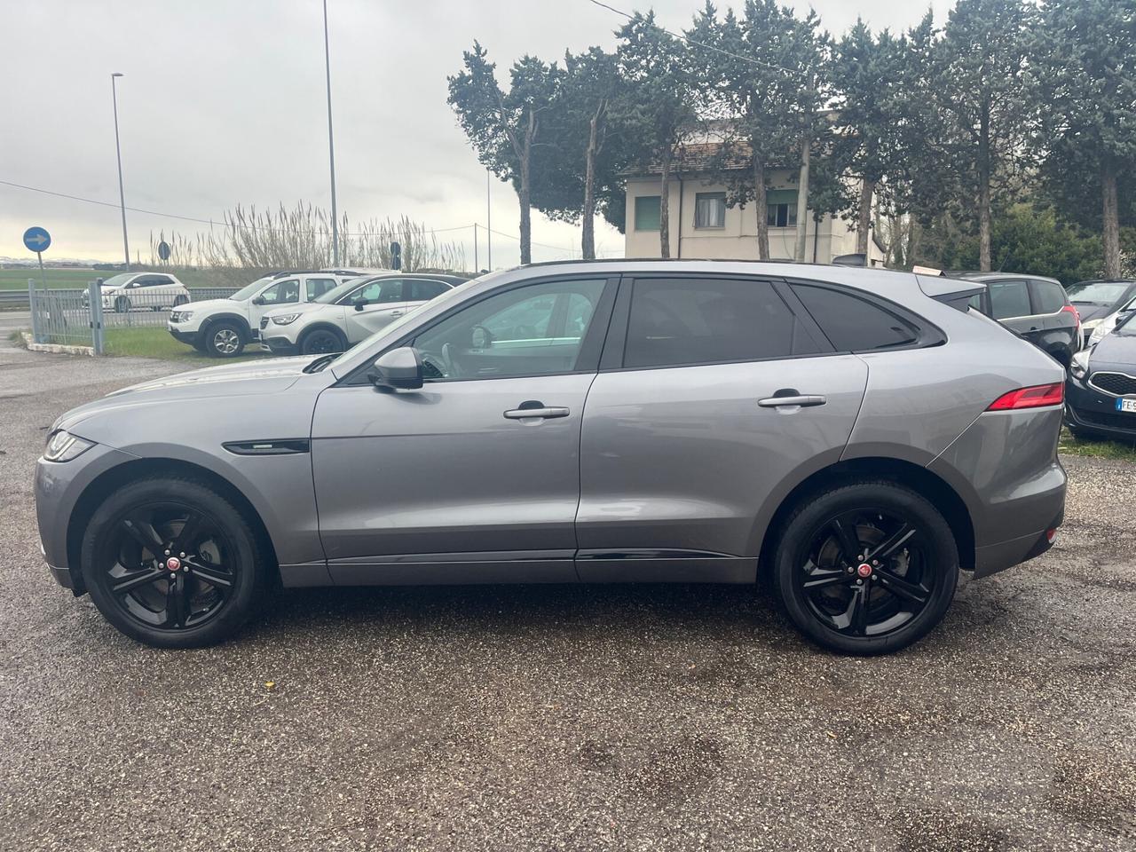 Jaguar F-Pace 2.0 D 180 CV AWD aut. R-Sport full optional