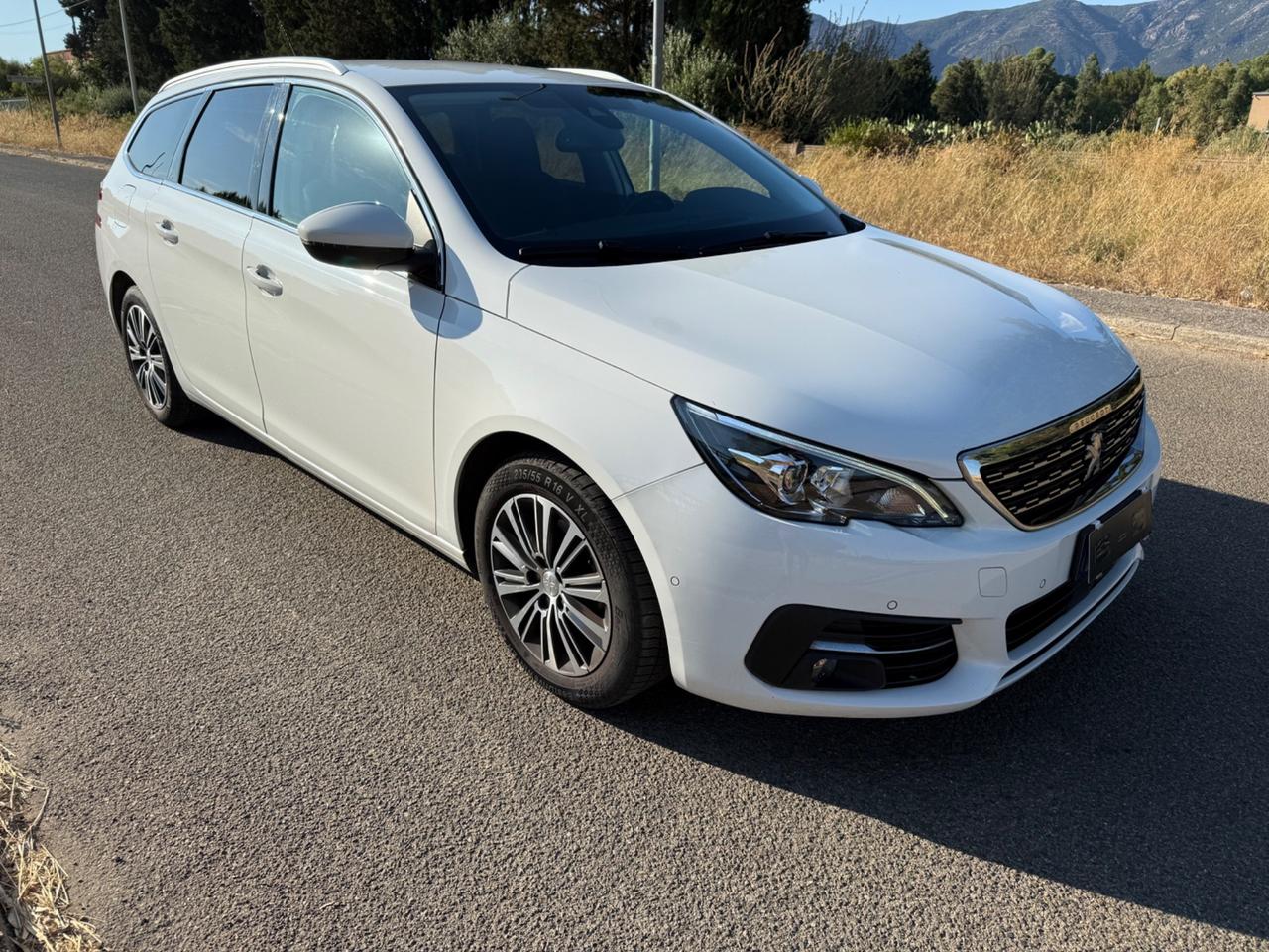 Peugeot 308 BlueHDi 130 S&S EAT8 SW Allure