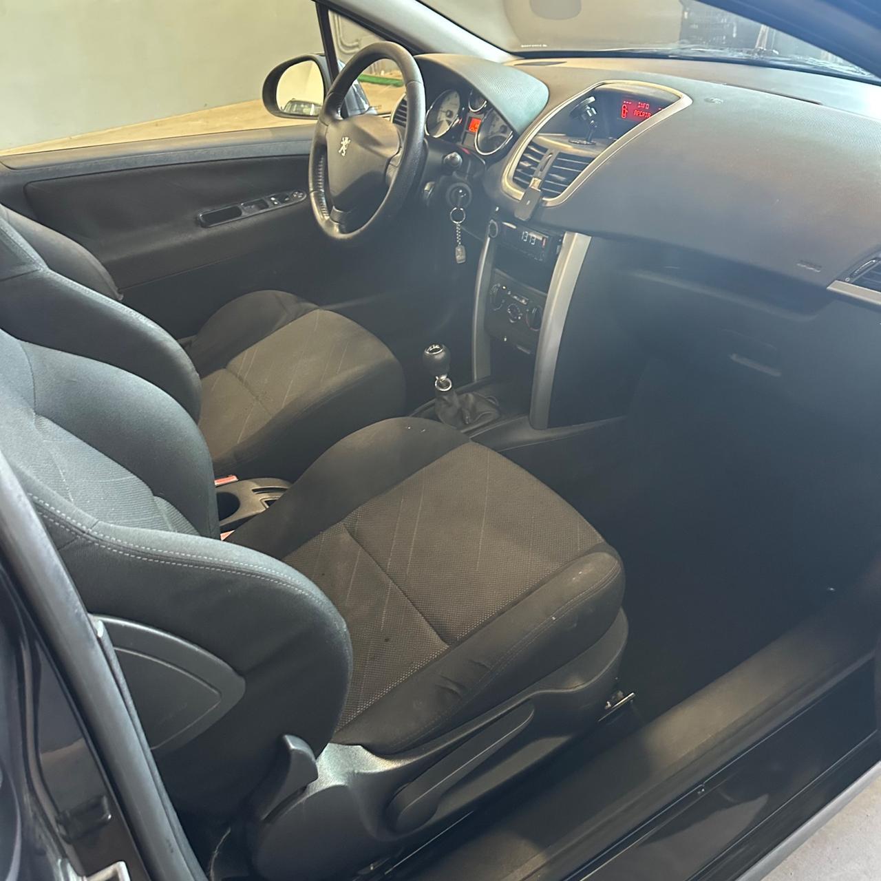 Peugeot 207 1.6 HDi 90CV 3p. XS