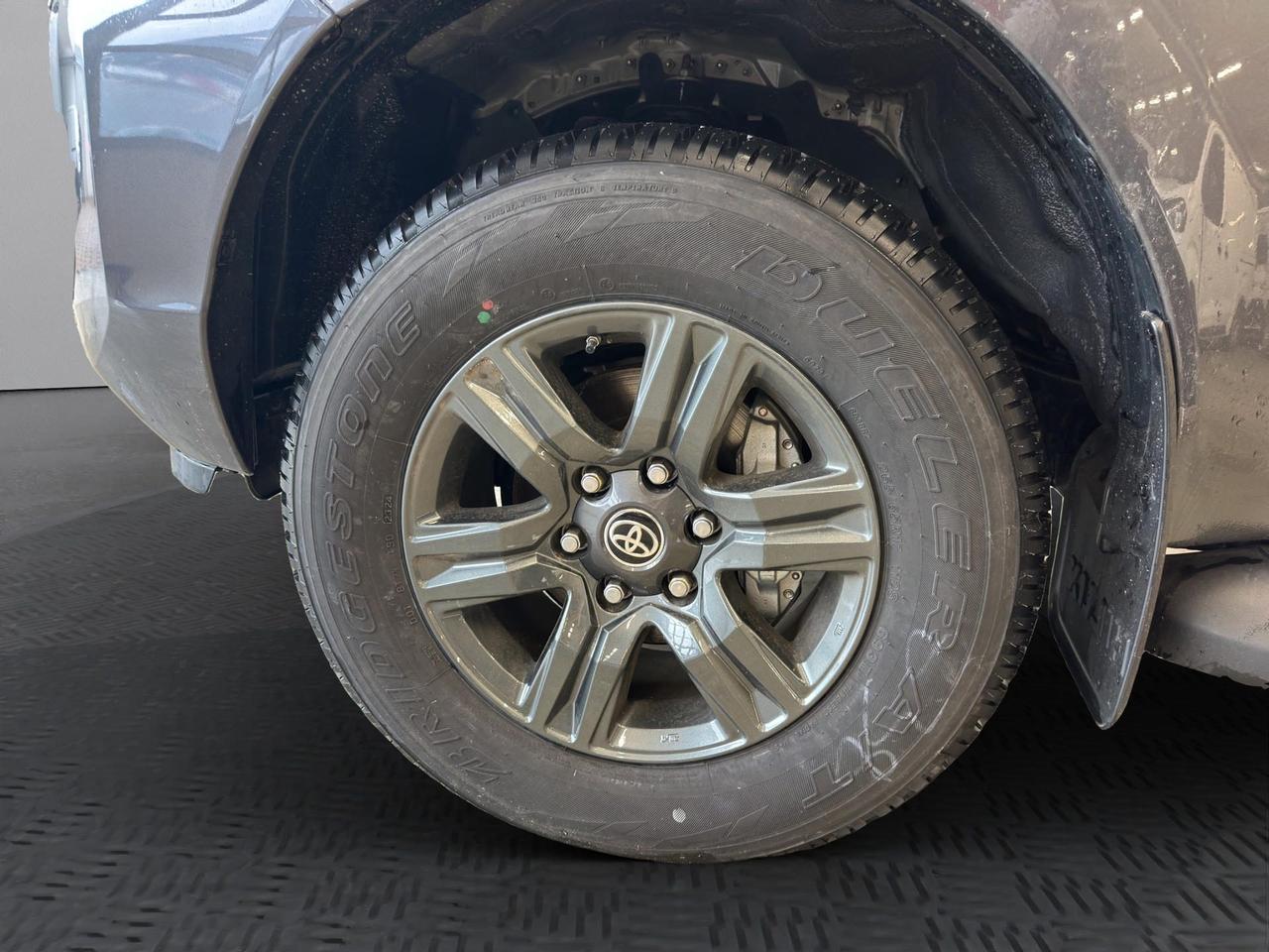 Toyota Hilux Double Cab Lounge 2.4D 150 CV 6