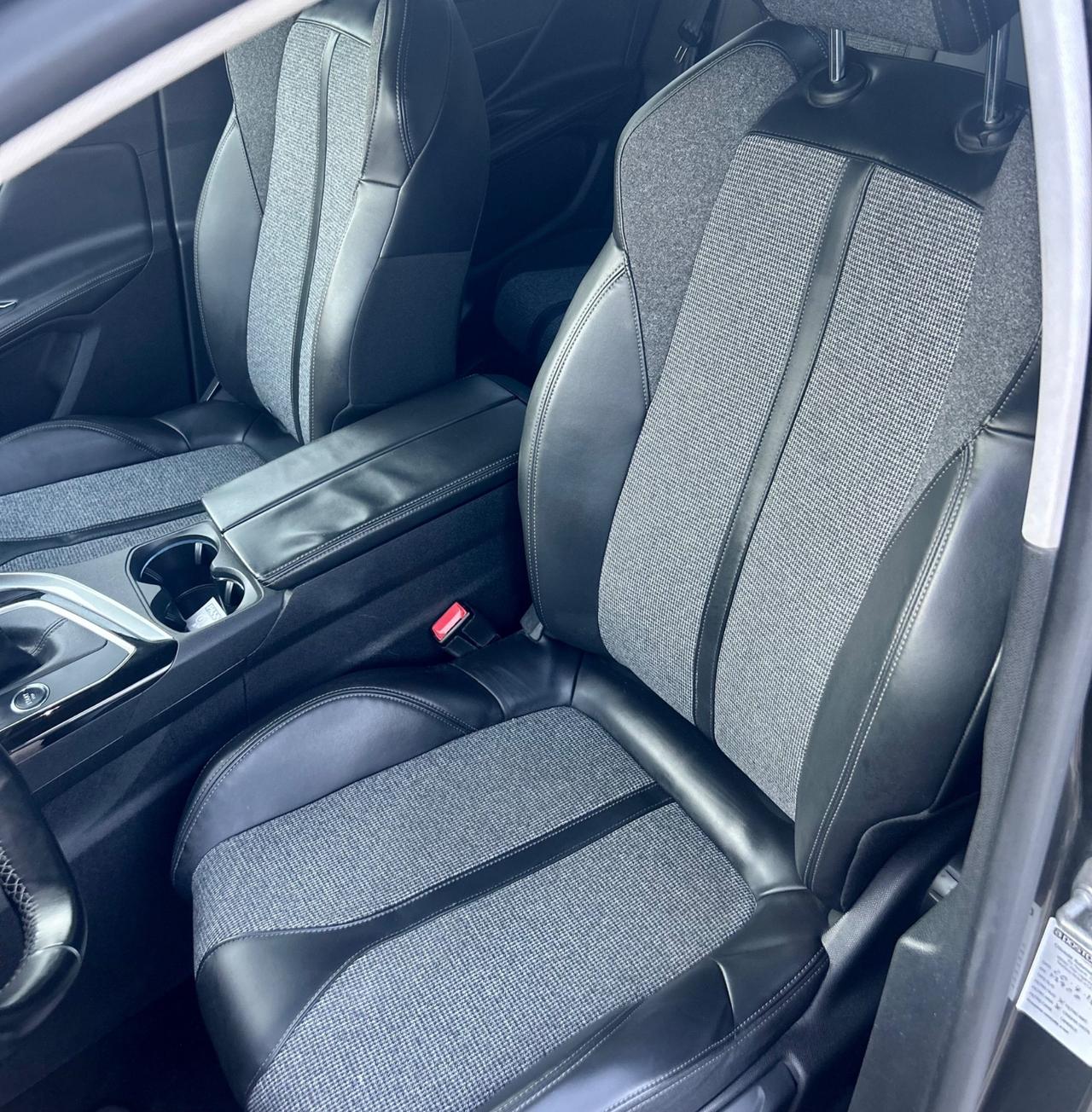 Peugeot 3008 BlueHDi S&S Allure 117.000km 2018
