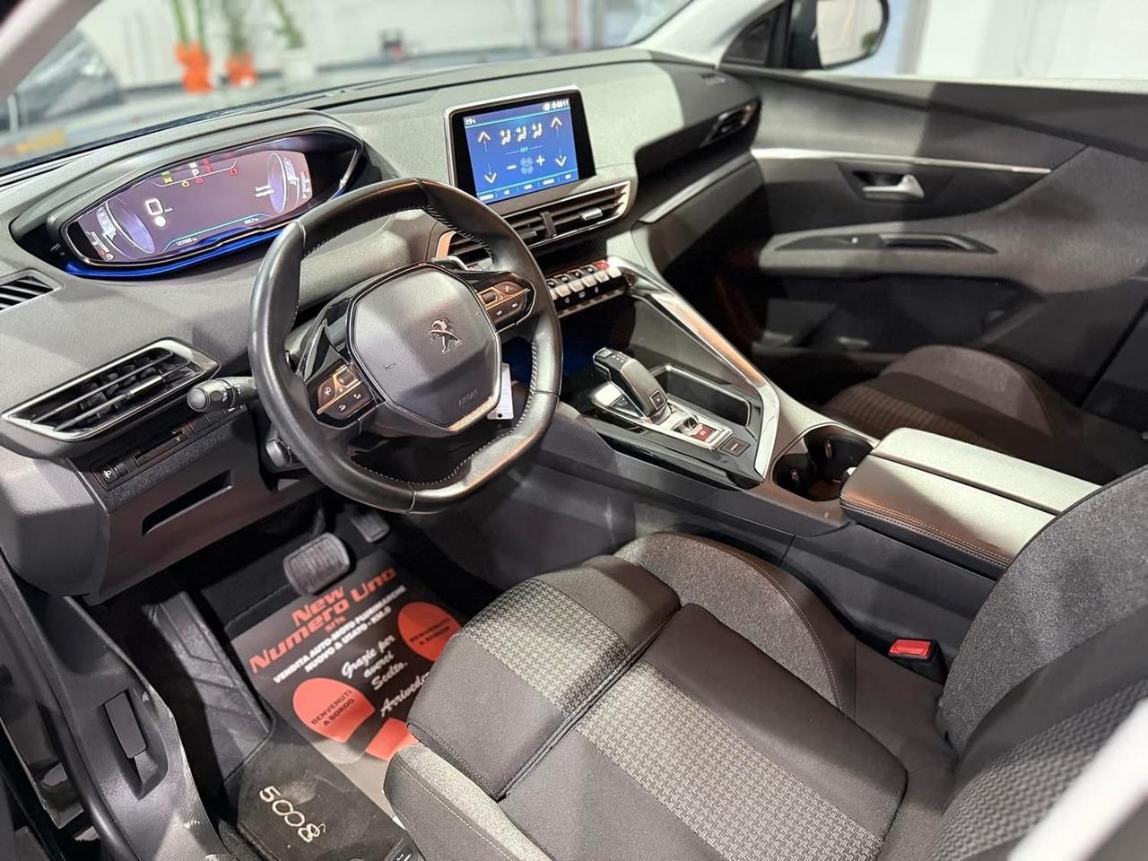 Peugeot 5008 Allure 1.5 BlueHDI 130cv 2021 7Posti