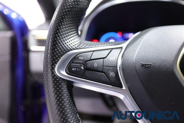 RENAULT Clio FULL HYBRID E-TECH 145 CV 5 PORTE ENGINEERED