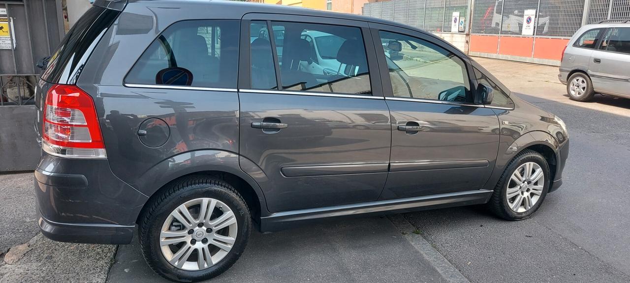 Opel Zafira 1.6 16V ecoM 94CV Cosmo
