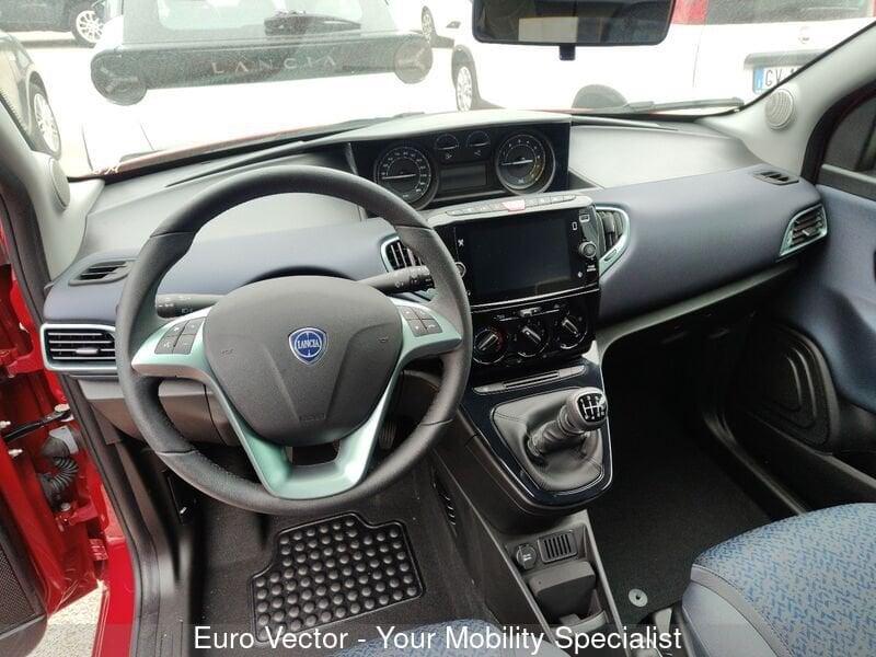 Lancia Ypsilon 1.0 FireFly 5 porte S&S Hybryd Gold