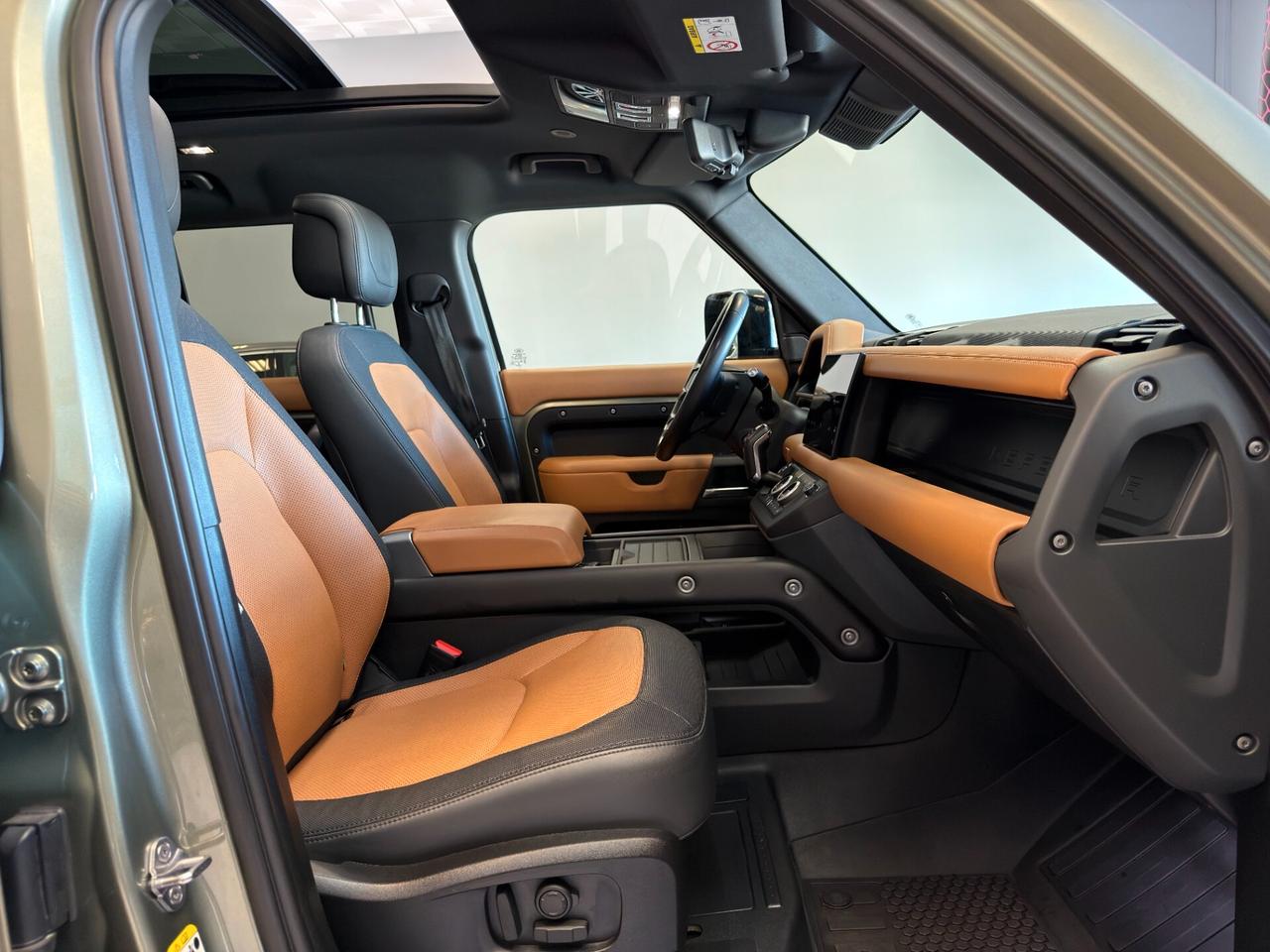 Land Rover Defender 110 3.0D I6 250 CV AWD Auto X-Dynamic HSE GANCIO TRAINO TETTO APRIBILE