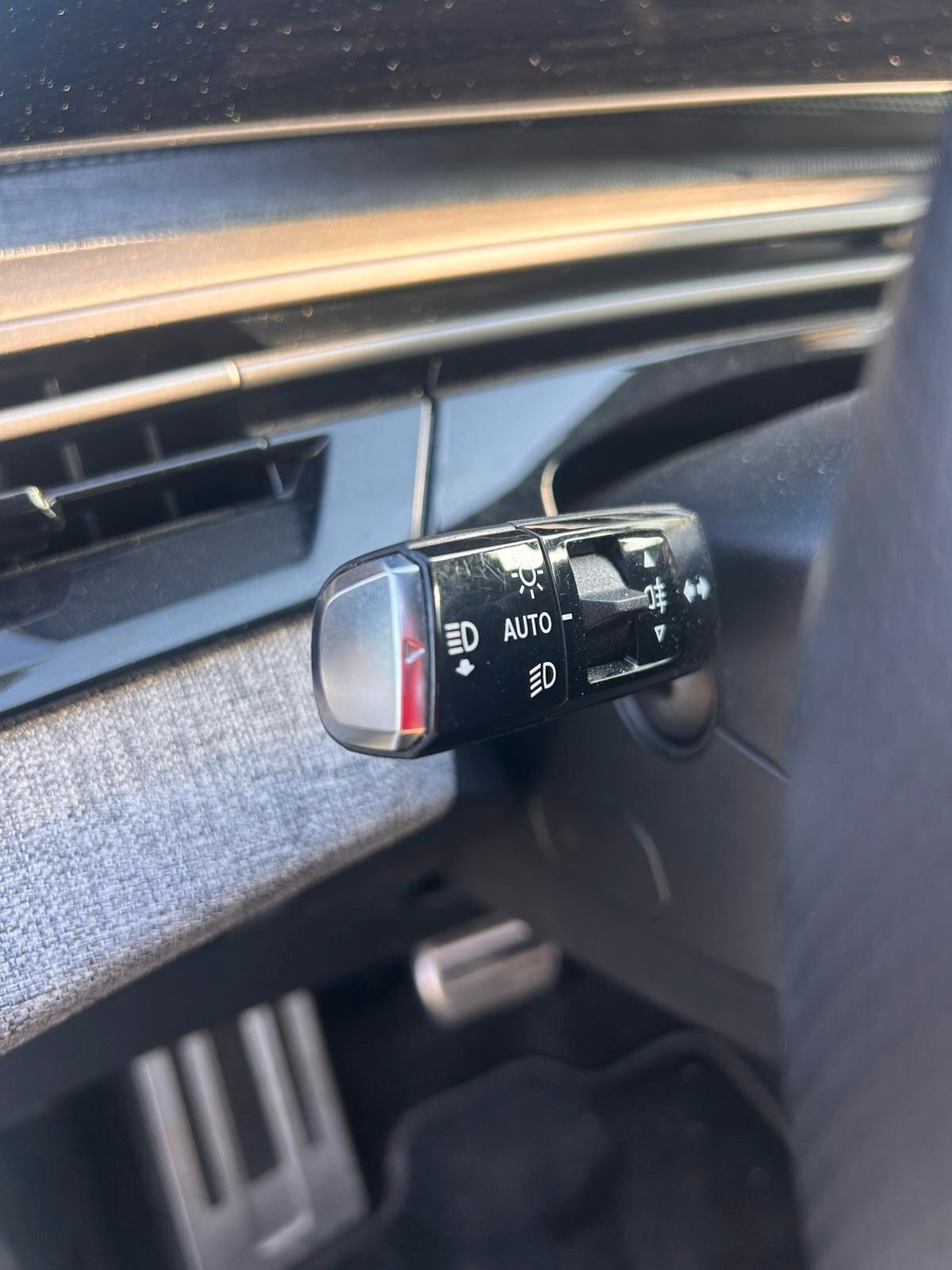 Peugeot 3008 Hybrid 136 e-DCS6 GT