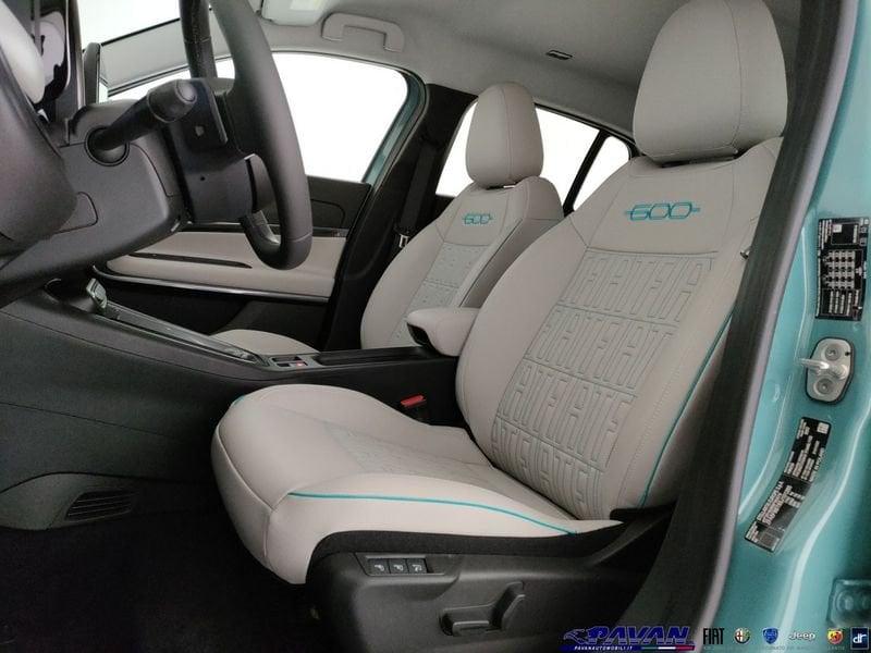 FIAT 600 1.2 Hybrid 110 CV DCT MHEV La Prima