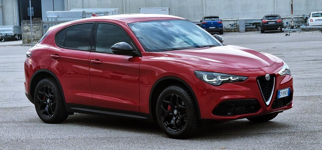 Alfa Romeo Stelvio 2.2 Turbodiesel 160 CV AT8 RWD Super