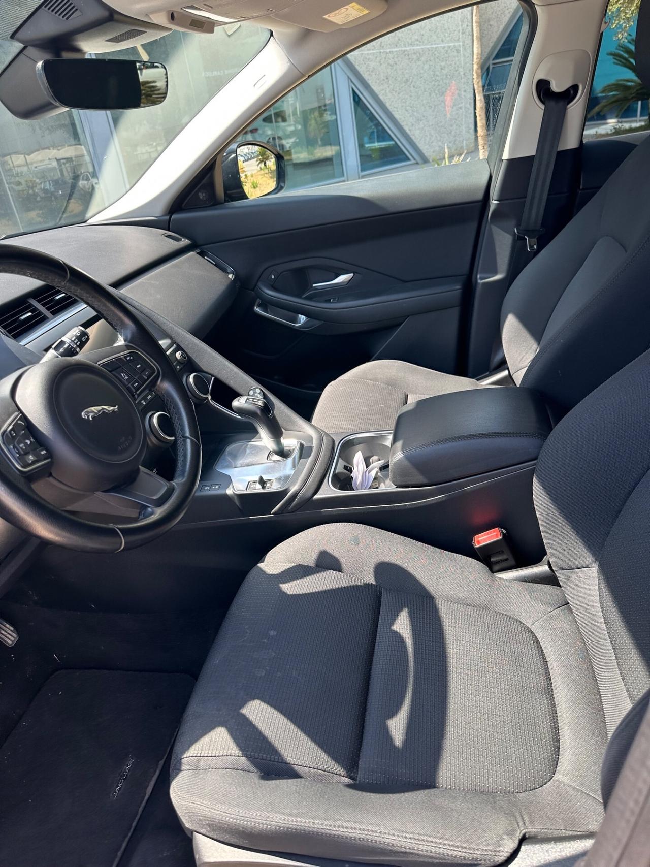 Jaguar E-Pace 2.0d i4 S awd possibilità noleggio no scoring