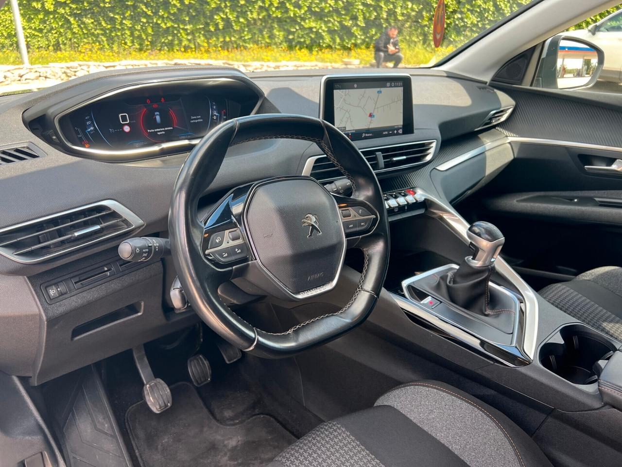 Peugeot 3008 BlueHDi 130 S&S EAT8 Business