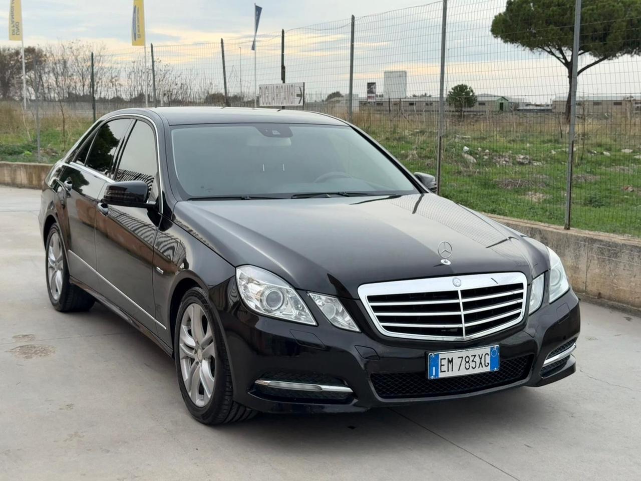 Mercedes-benz E 220 CDI BlueEFFICIENCY Avantgarde