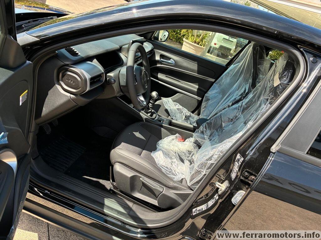 Jeep Avenger 1.2 Turbo 100 CV Summit a 254 euro al mese