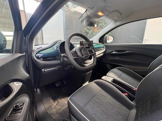 FIAT 500e Fiat La Nuova 500 Hatchback MY23 320 Berlina