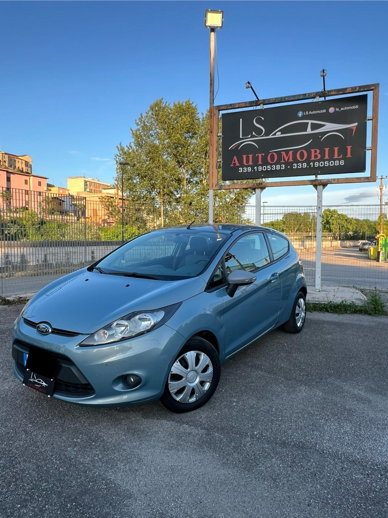Ford Fiesta 1.4 TDCi 68CV 3 porte Titanium