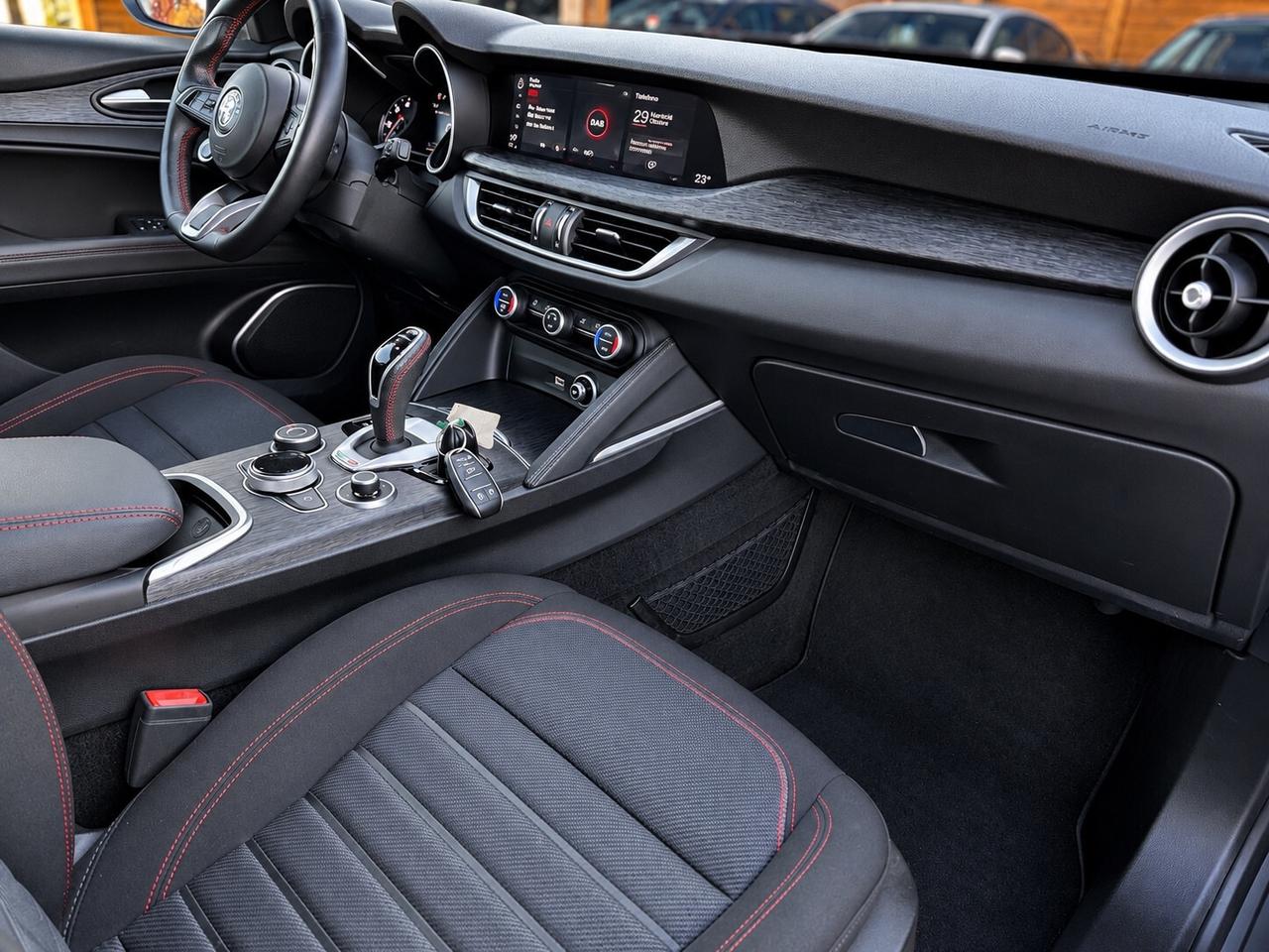 Alfa Romeo Stelvio 2.2 Turbodiesel 160 CV AT8 RWD ROSSO EDIZIONE