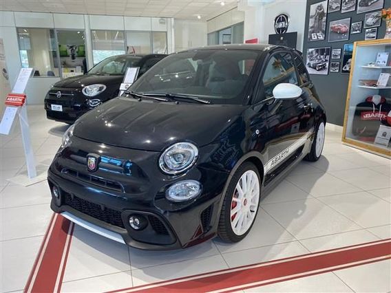 ABARTH 500 695 1.4 T-Jet 180cv esseesse