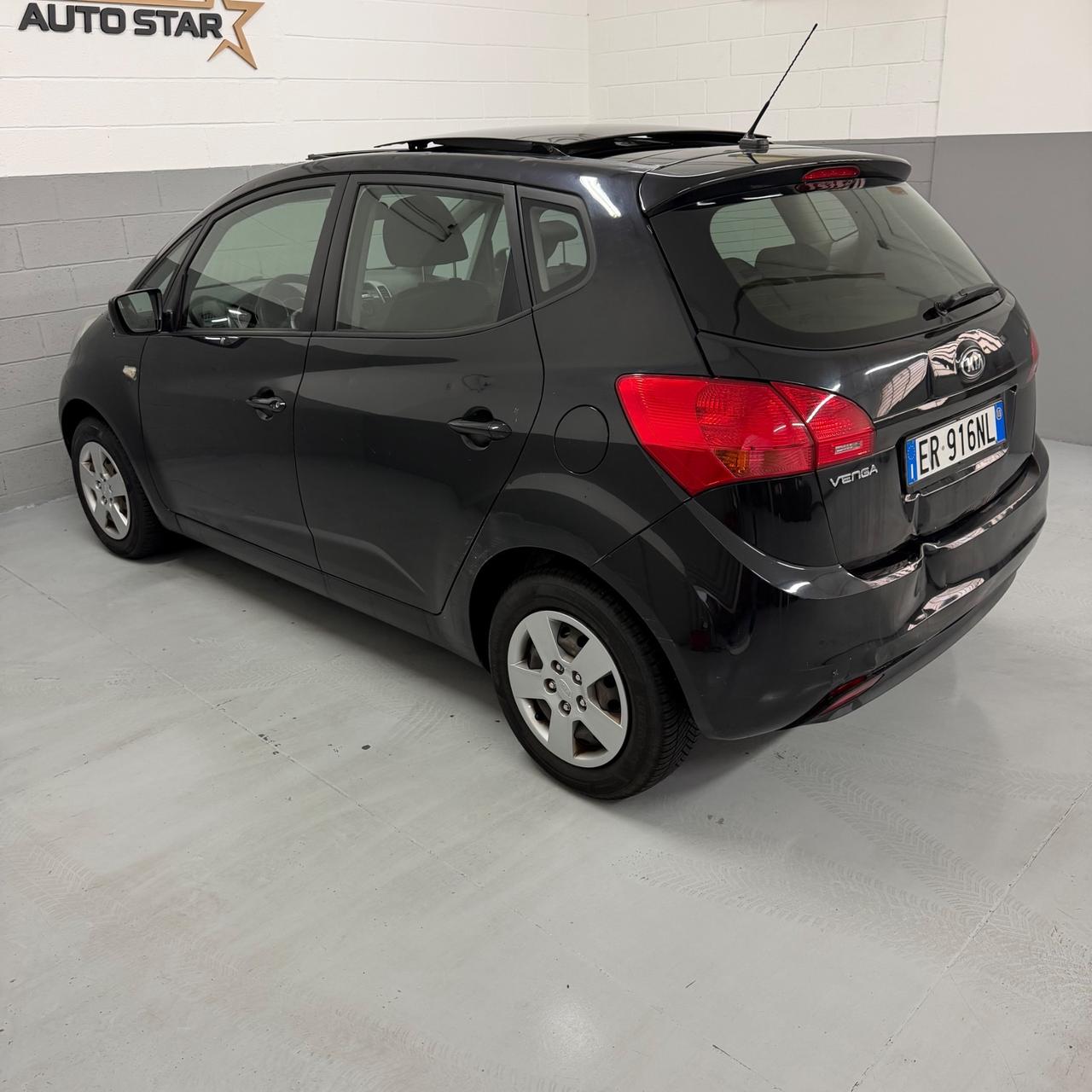 Kia Venga 1.4 CVVT Cool NEOPATENTATI EURO5