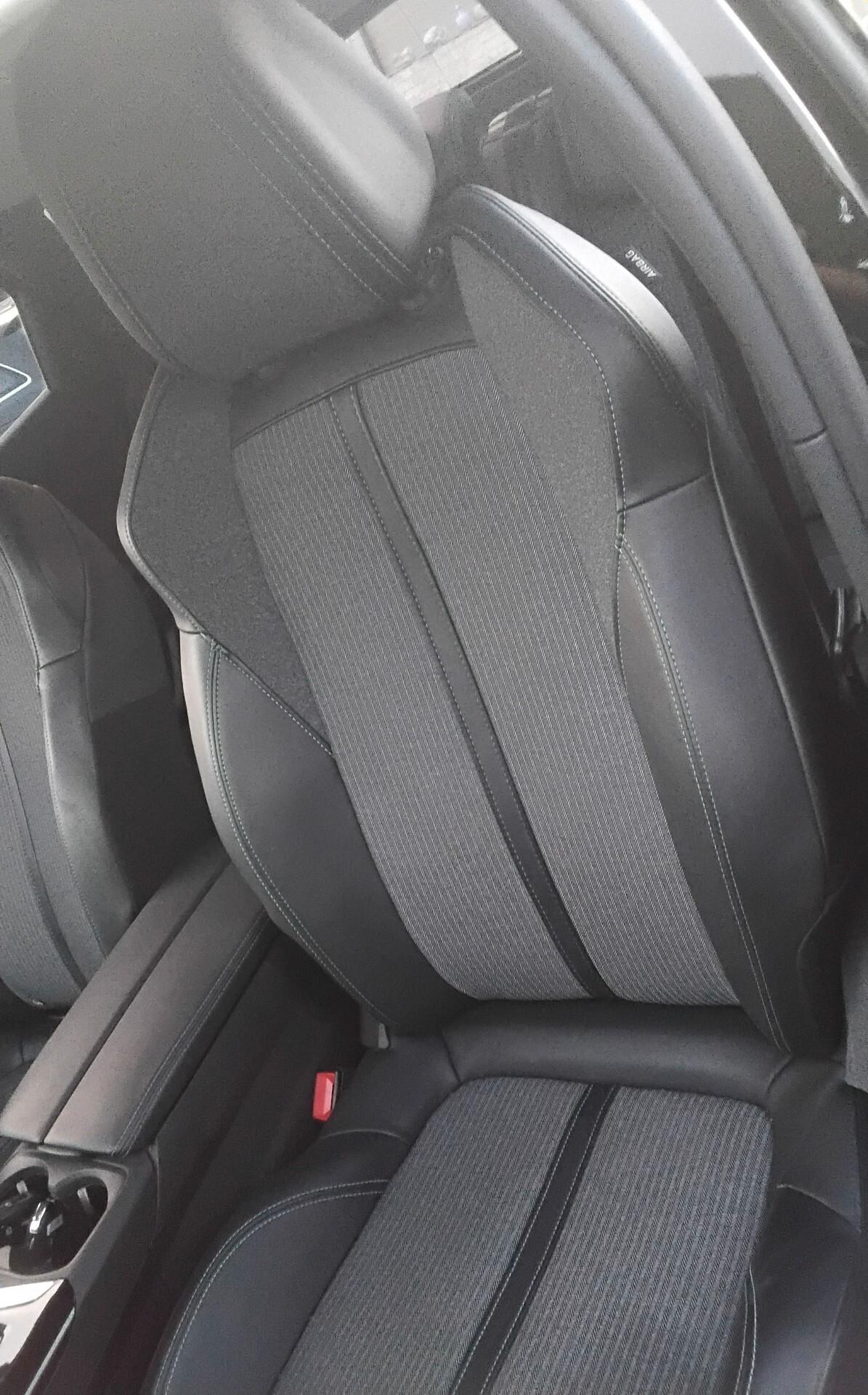 Peugeot 3008 BlueHDi 130 S&S EAT8 Allure