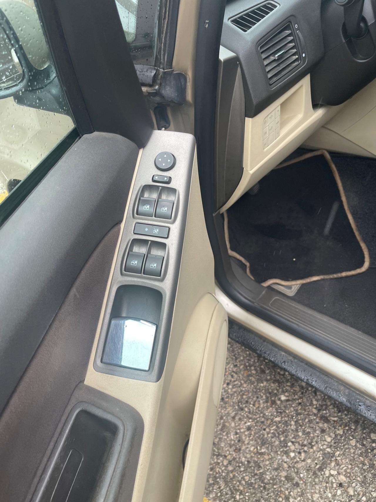 Lancia MUSA 1.9 Multijet Platino Plus SI NEOPATENTATI