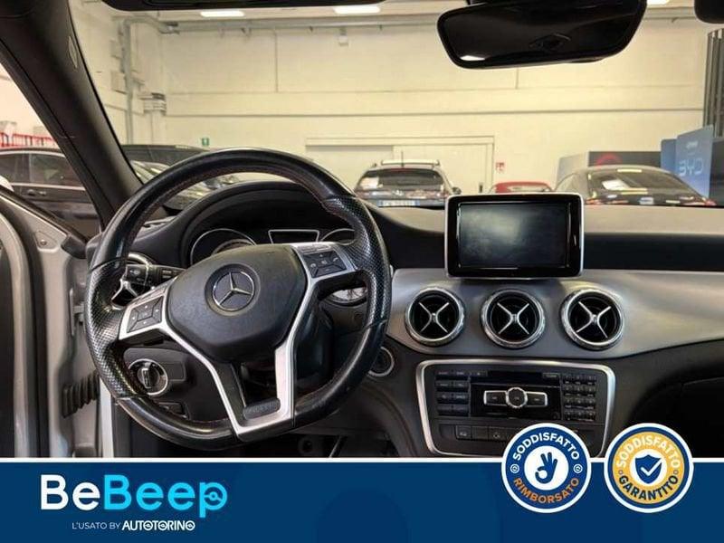 Mercedes-Benz GLA 200 D (CDI) PREMIUM 4MATIC AUTO
