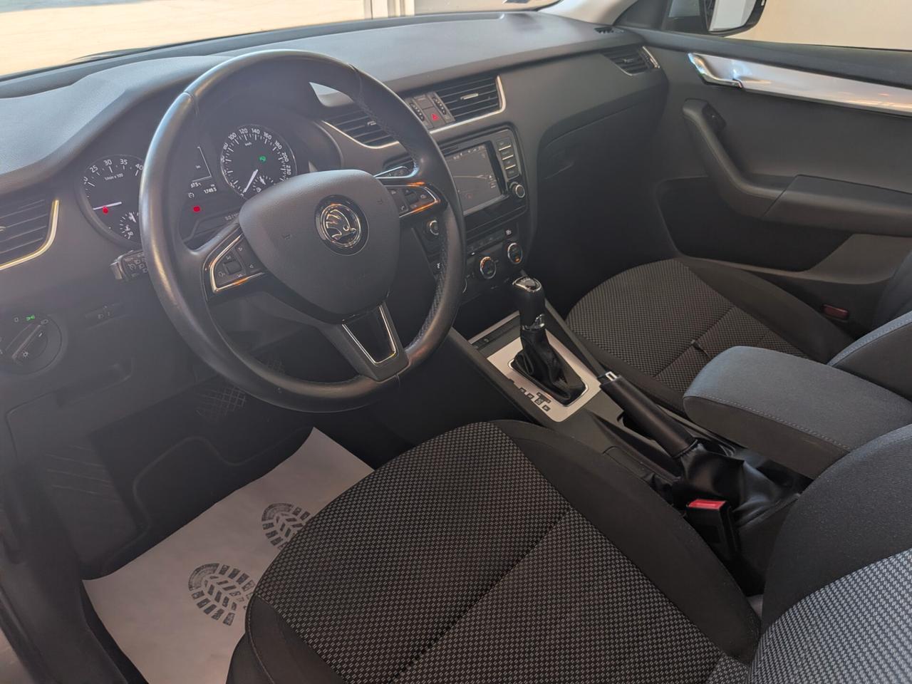 SKODA OCTAVIA SW 1.6 TDI DSG