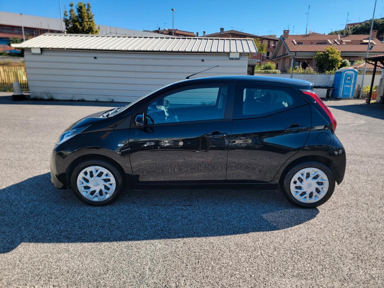 Toyota Aygo Connect 1.0 VVT-i 72 CV x-play MMT