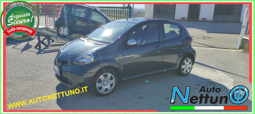 Toyota Aygo 1.0 12V VVT-i 5 porte Sol