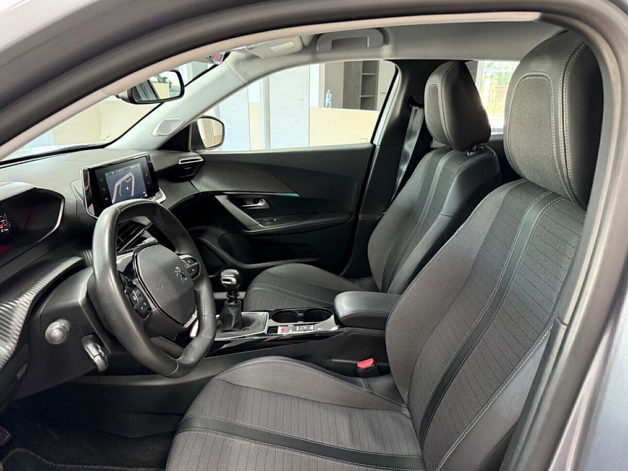 Peugeot 2008 BlueHDi 110 S&S Allure Pack