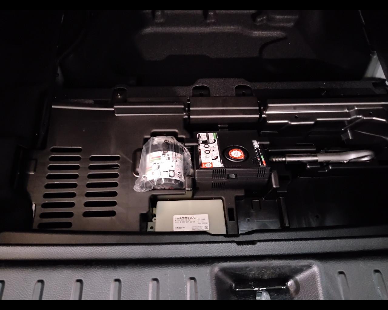 Mercedes-Benz GLB - X247 2023 - GLB 180 d Progressive Advanced auto