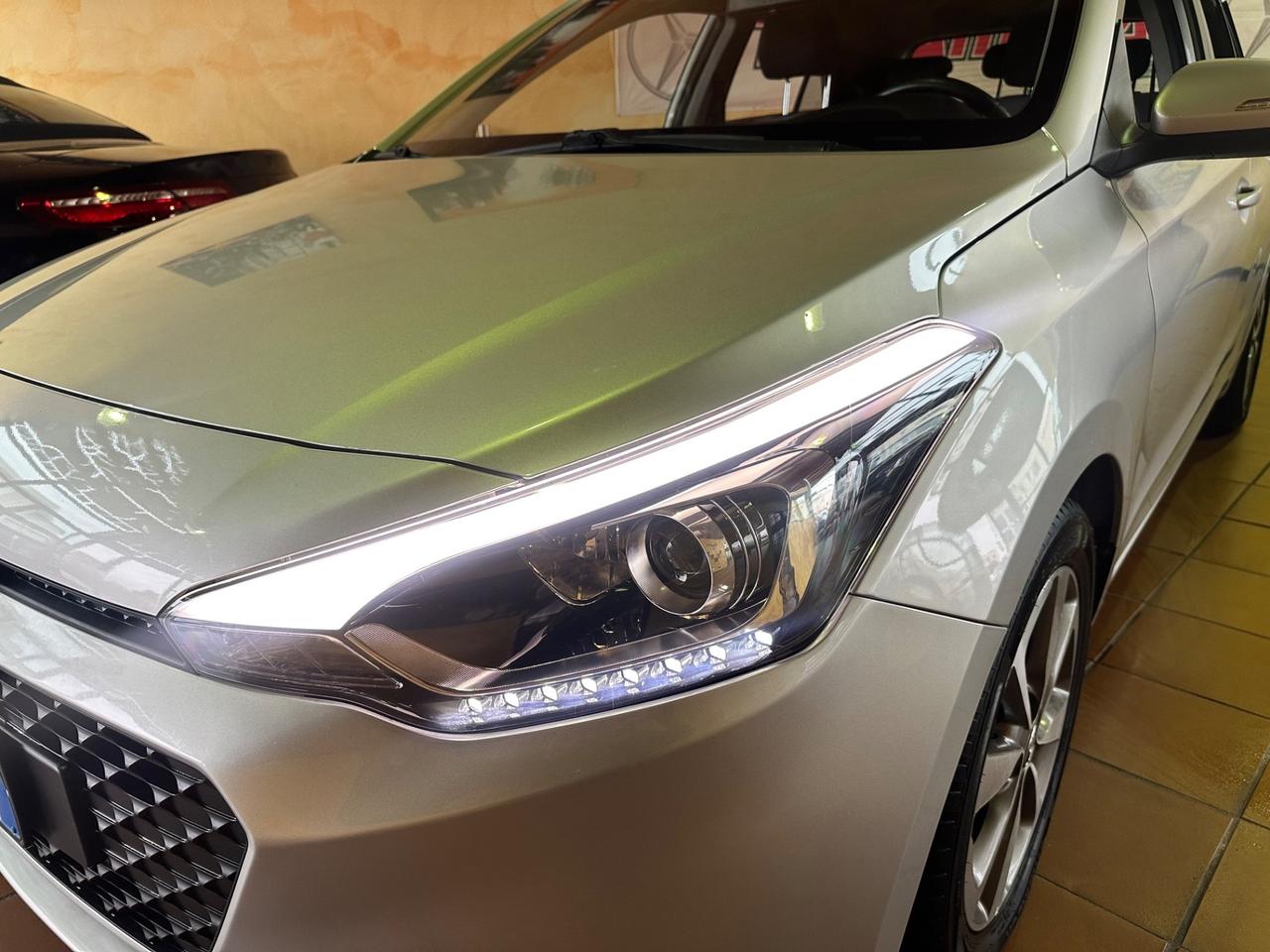 Hyundai i20 1.2 84 CV 5 porte Econext GPL