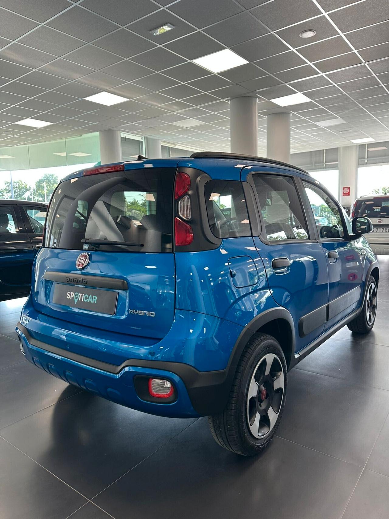 Fiat Panda 1.0 hybrid Cross 2024 FULL OPTIONAL