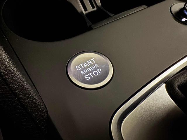 AUDI Q2 35 TDI S tronic Business Advanced