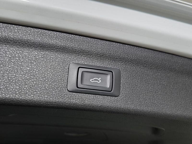 Audi Q3 II 2018 Diesel 35 2.0 tdi Business quattro s-tronic