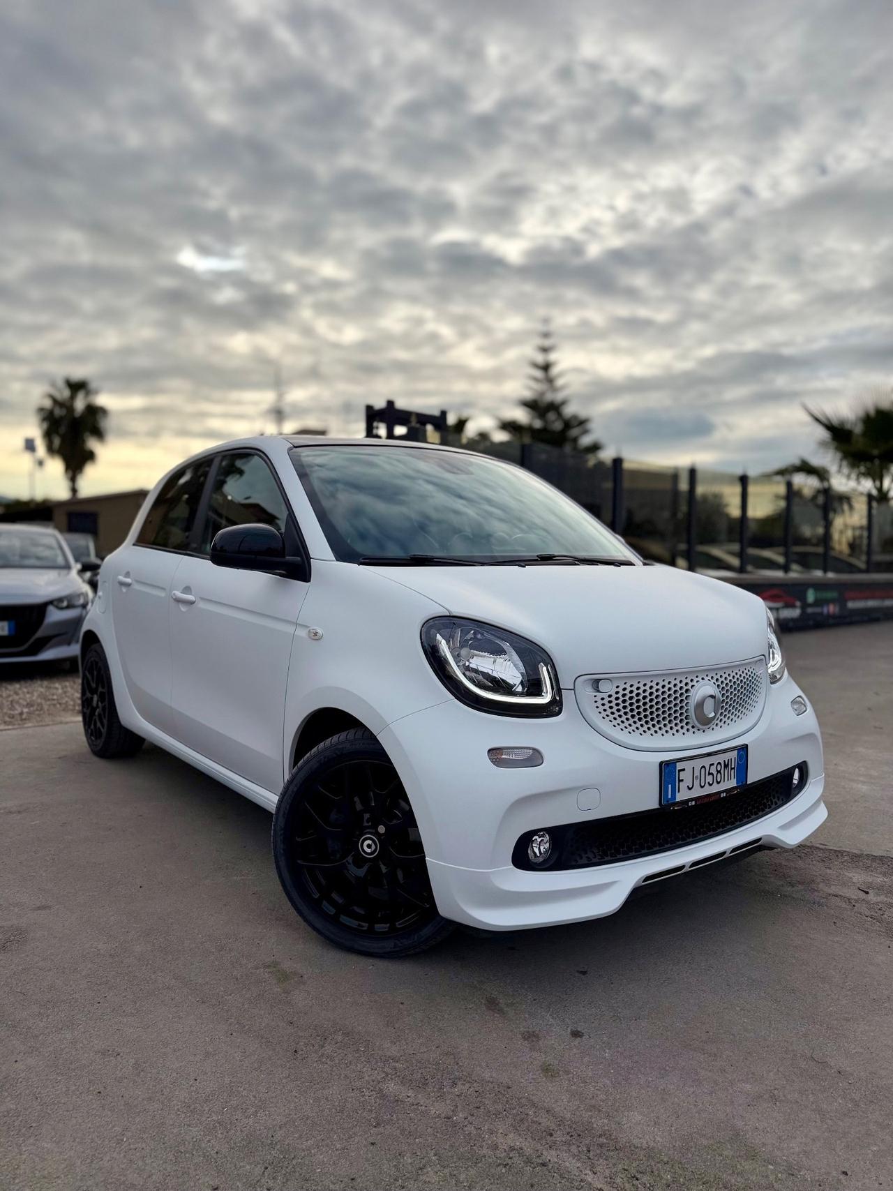 Smart ForFour 1.0 Automatica GPL Allestita Brabus