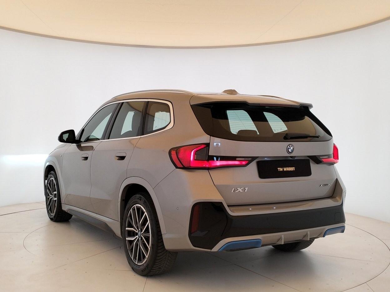 BMW IX1 xdrive 30 - IVA ESPOSTA