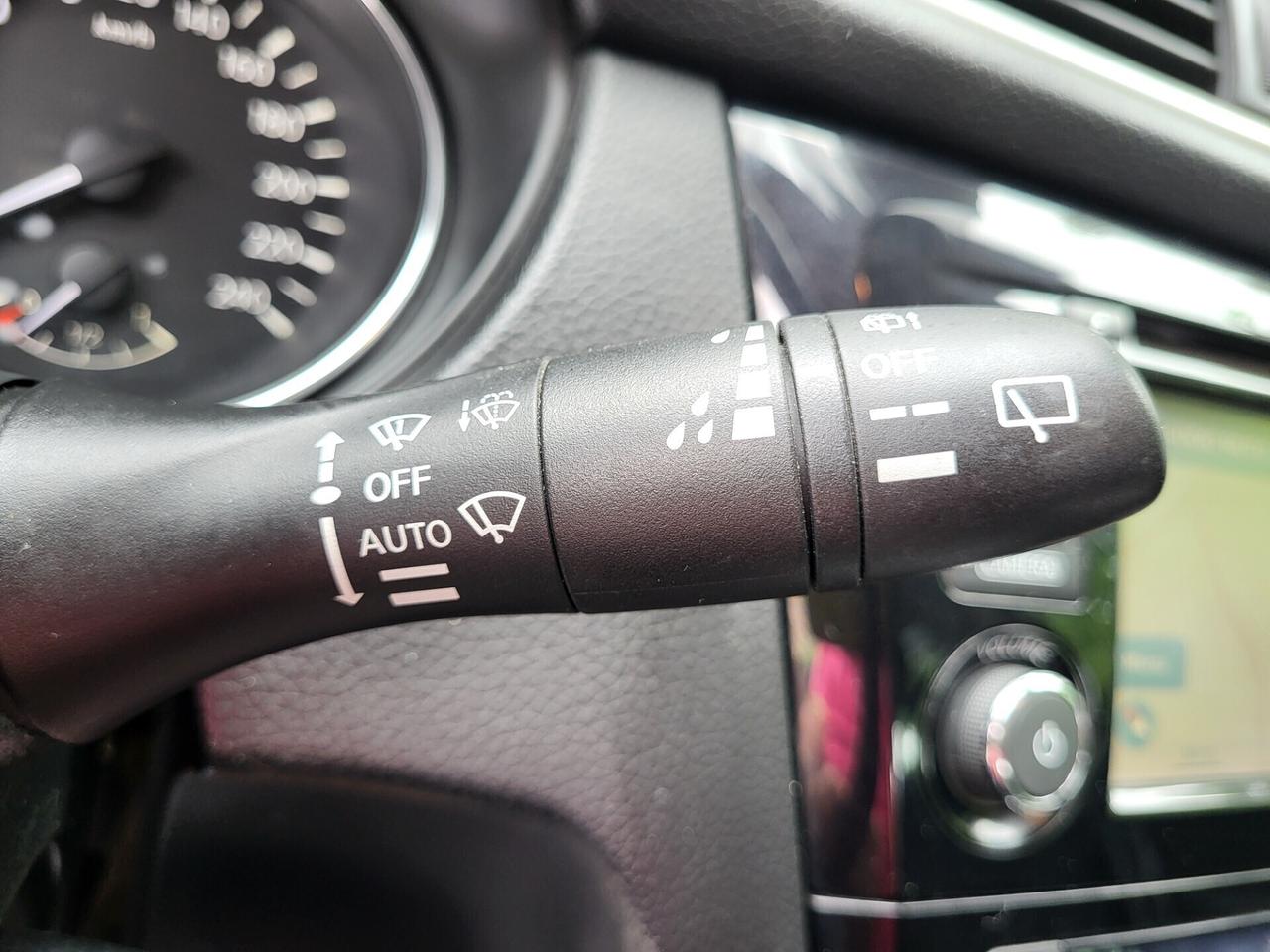 Nissan Qashqai 1,6 dCi-NAVI-TELECAMERA-3 REVISIONI