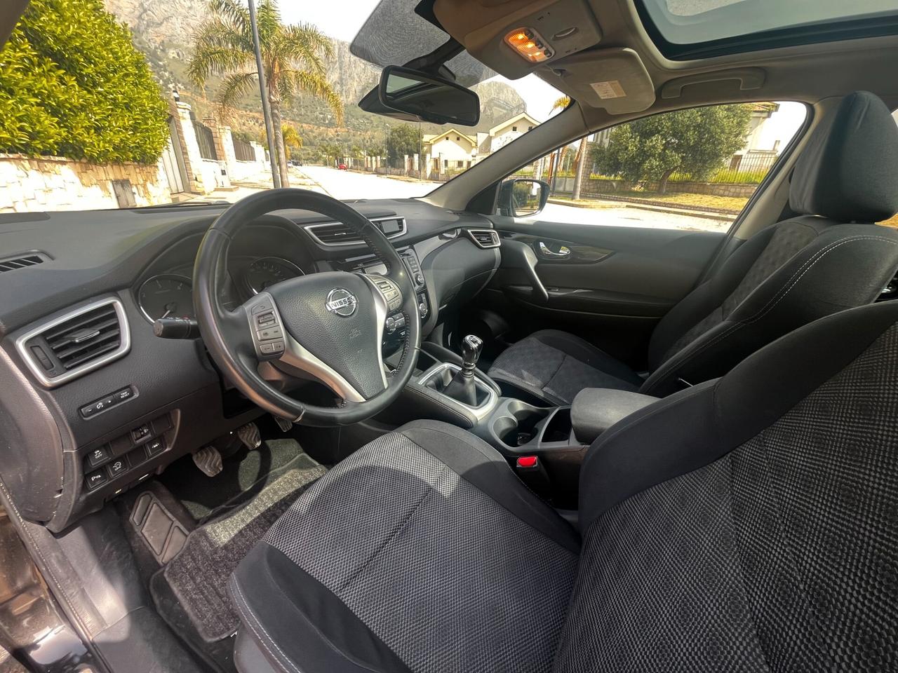 Nissan Qashqai 1.5 dCi 360