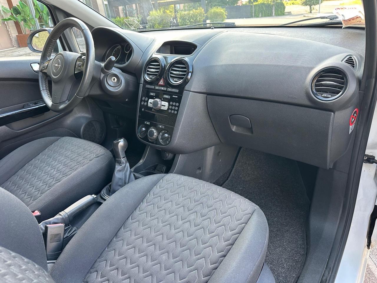 Opel Corsa 1.2 85CV 5 porte GPL-TECH Edition