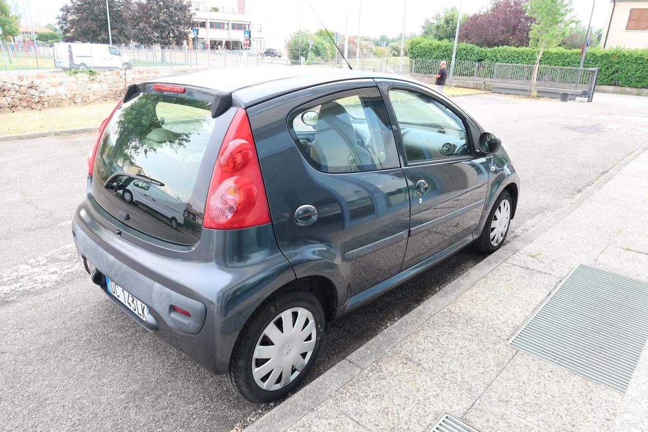 Peugeot 107 1.0 68CV 5p. Automatica