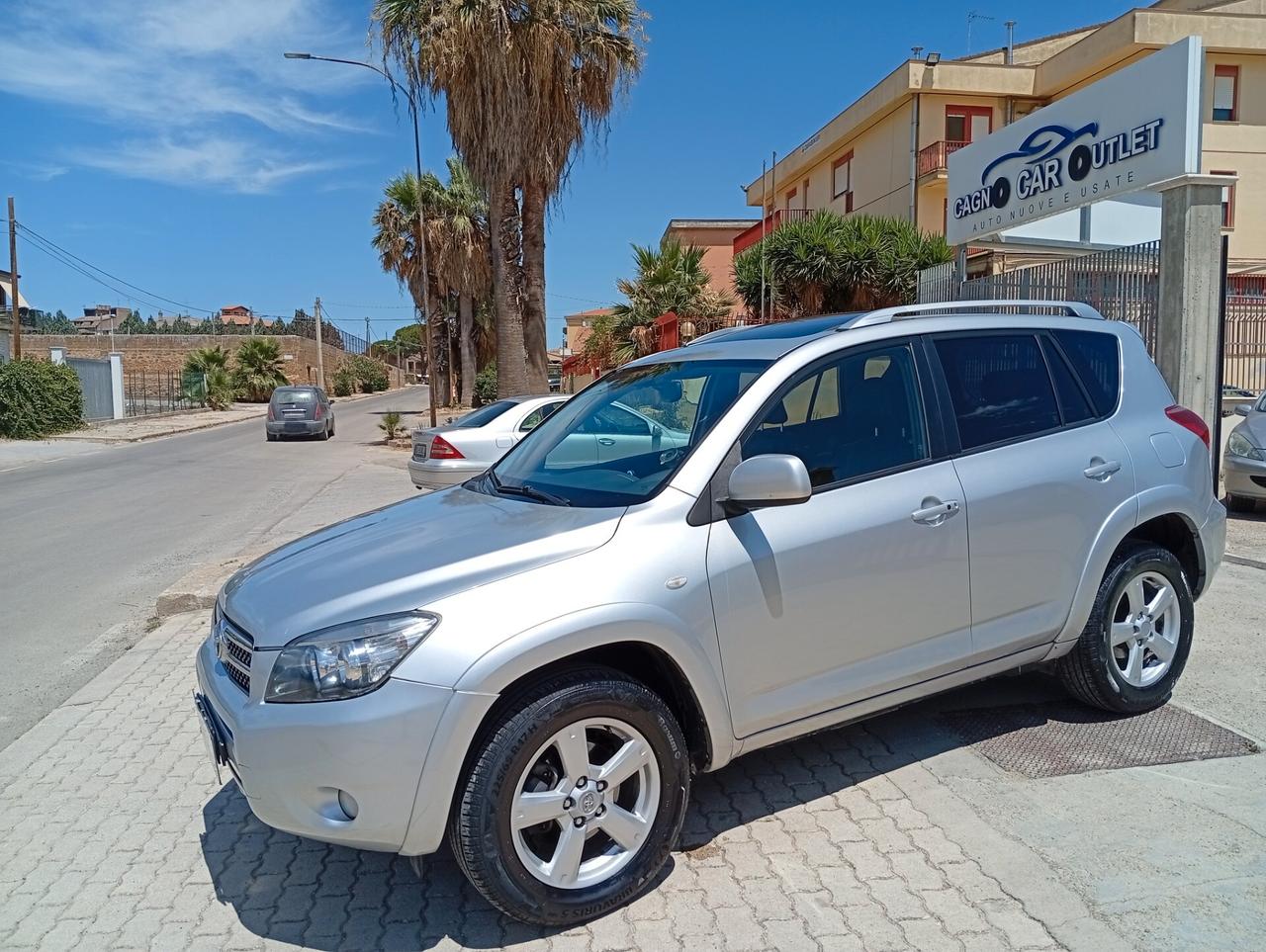 Toyota RAV 4 RAV4 2.2 D-4D 177 CV Sol Plus