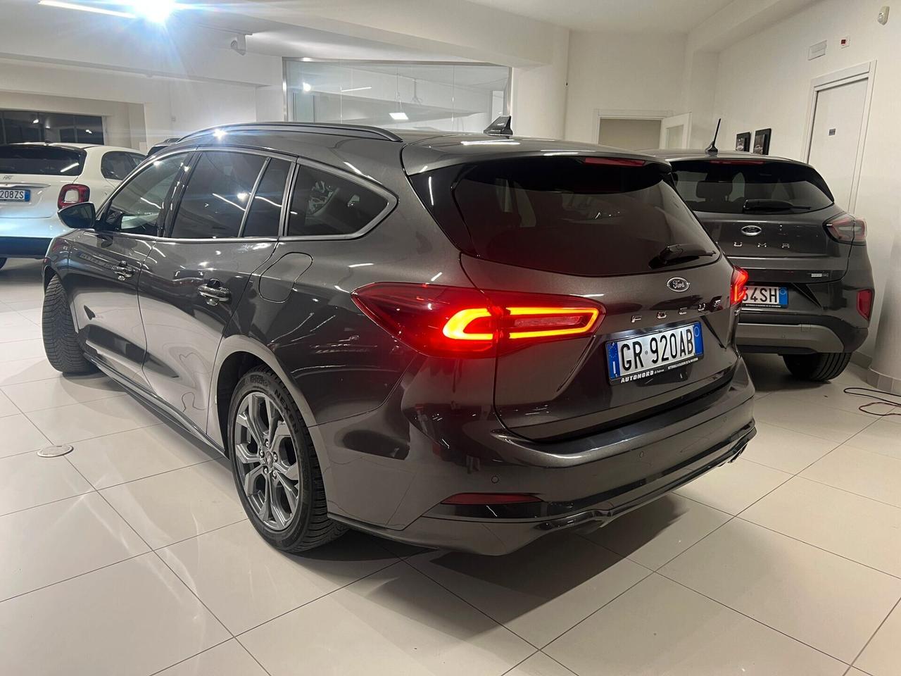 Ford Focus 1.0 EcoBoost Hybrid 125 CV 5p. ST-Line